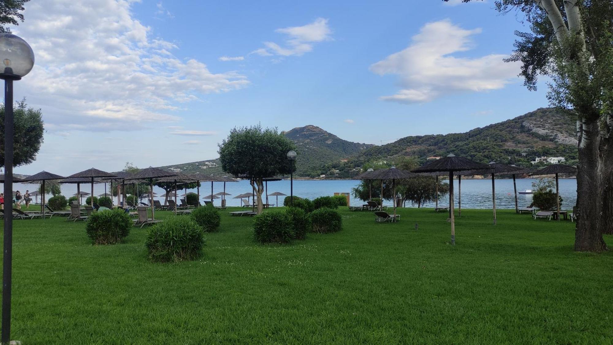 Urbi Garden Apartment Artemida  Exterior photo